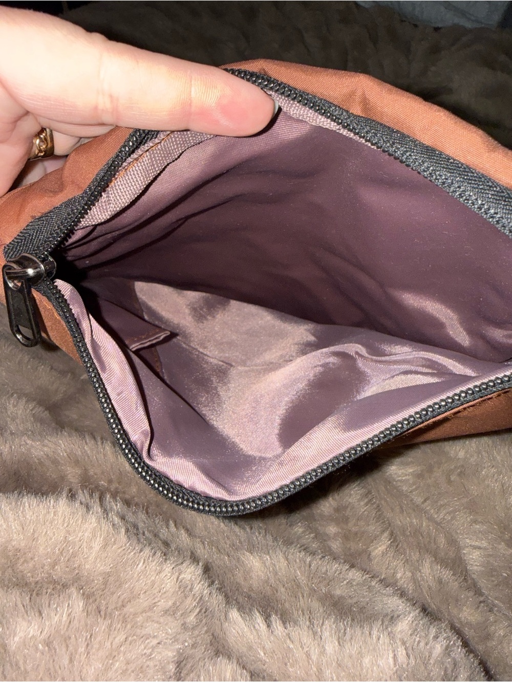 Sling Crossbody Bag in Rust Brown - Lightweight Everyday Carry - Picture 3 of 8